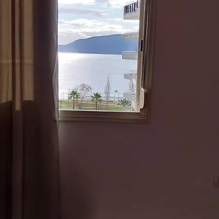 Christina's * Vlore