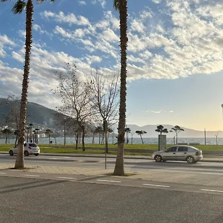 Christina's * Vlore